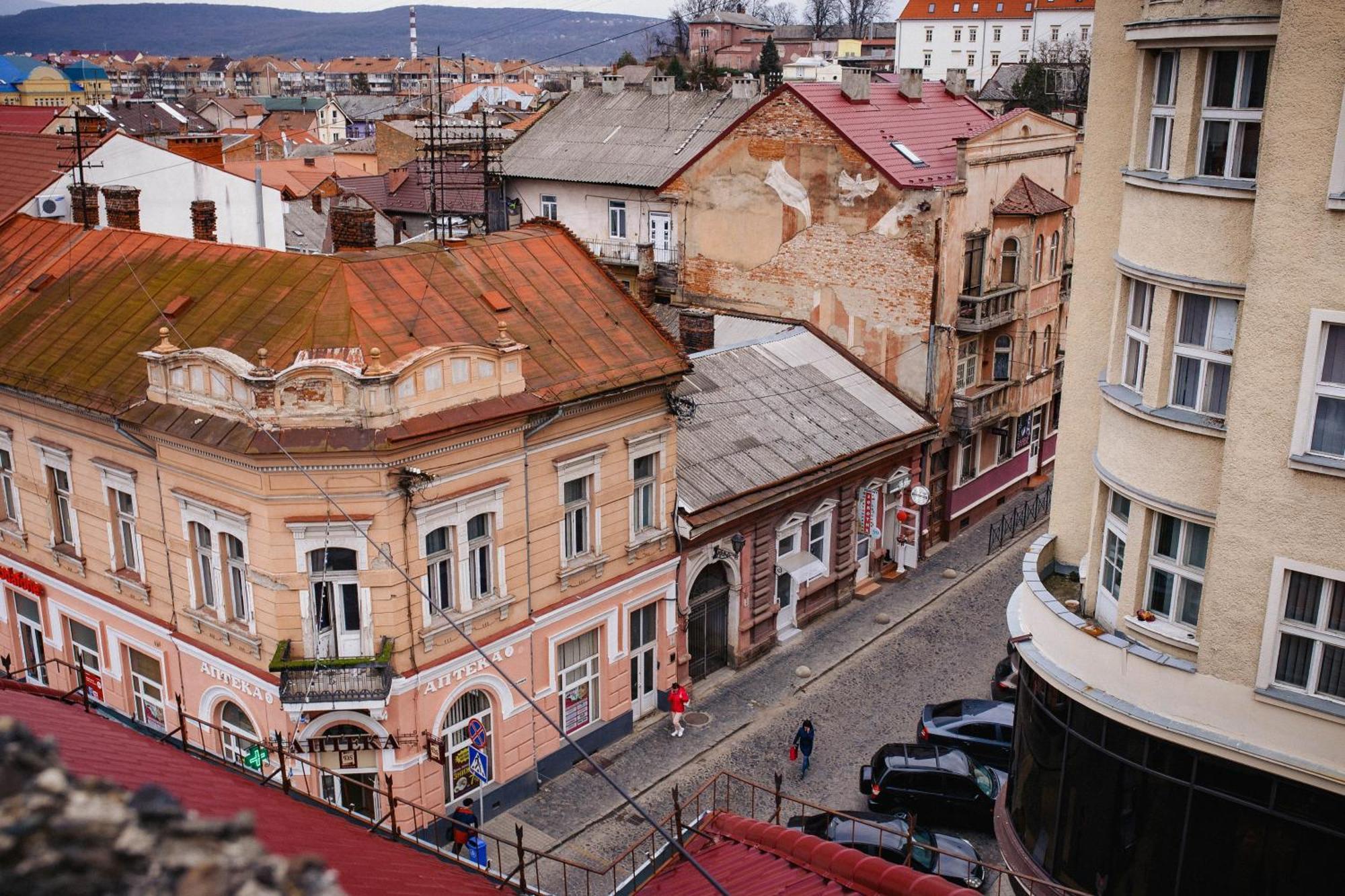 Апартаменты Historical Center Ужгород Экстерьер фото
