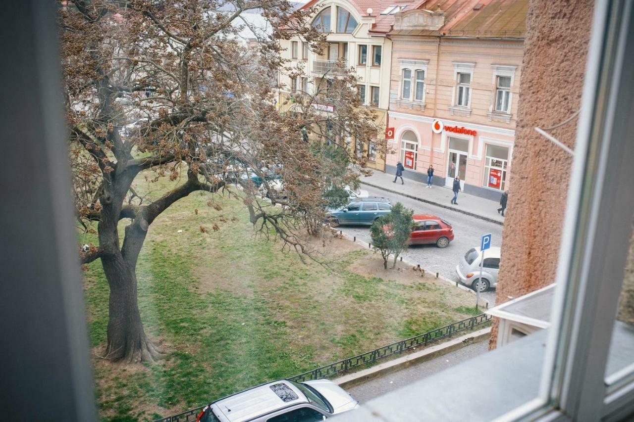 Апартаменты Historical Center Ужгород Экстерьер фото